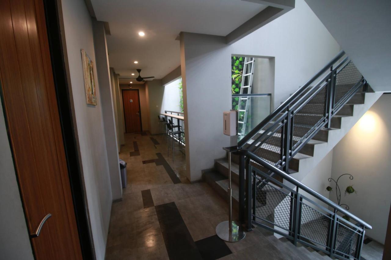 Albergue Bale Resident Yakarta Exterior foto