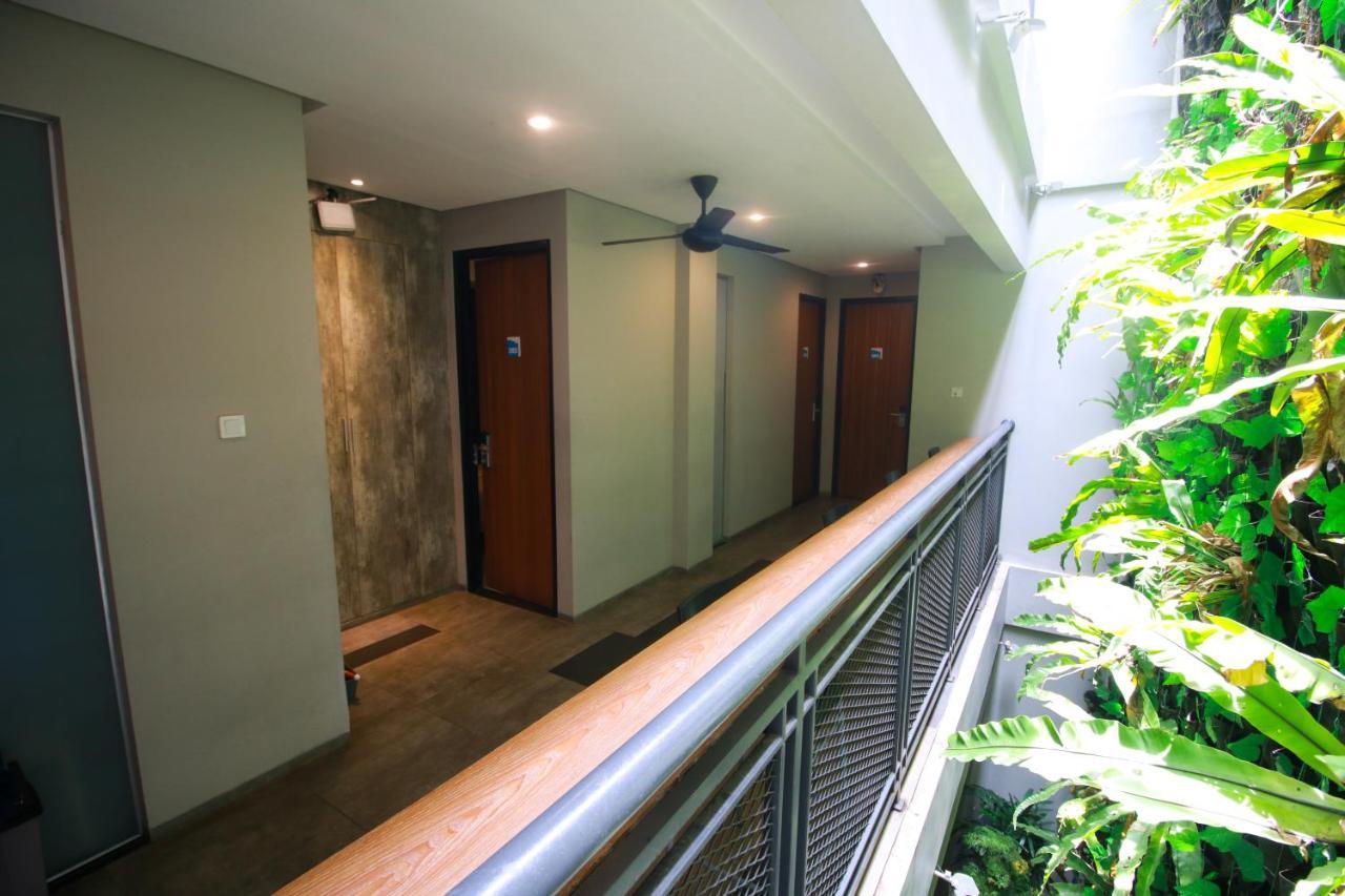 Albergue Bale Resident Yakarta Exterior foto
