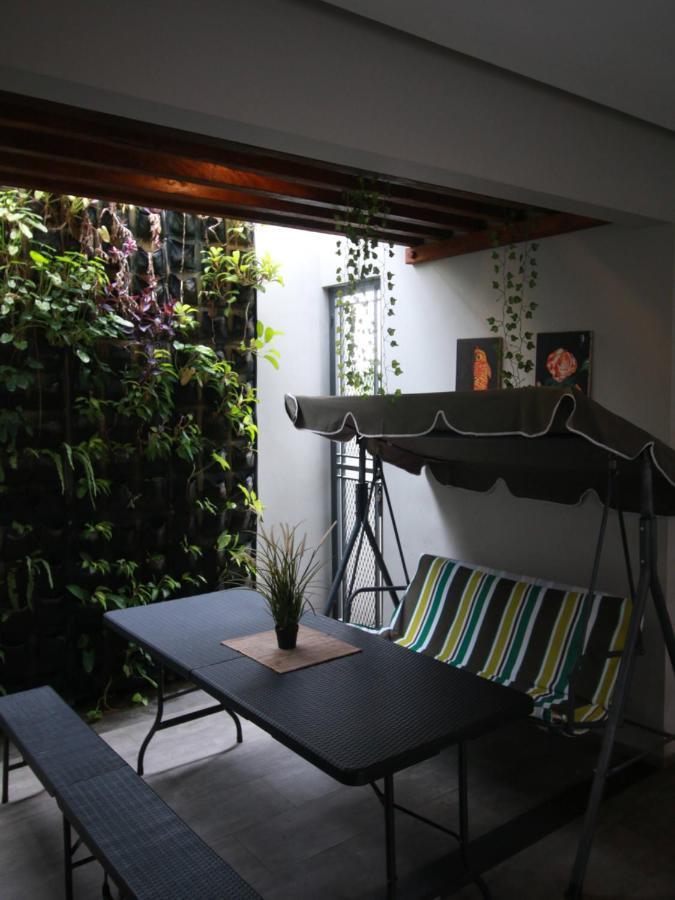Albergue Bale Resident Yakarta Exterior foto